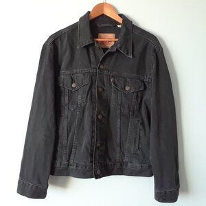 NWOT Levi's Black Denim Jacket XL
